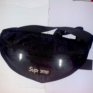 Supreme SS19 Fanny pack